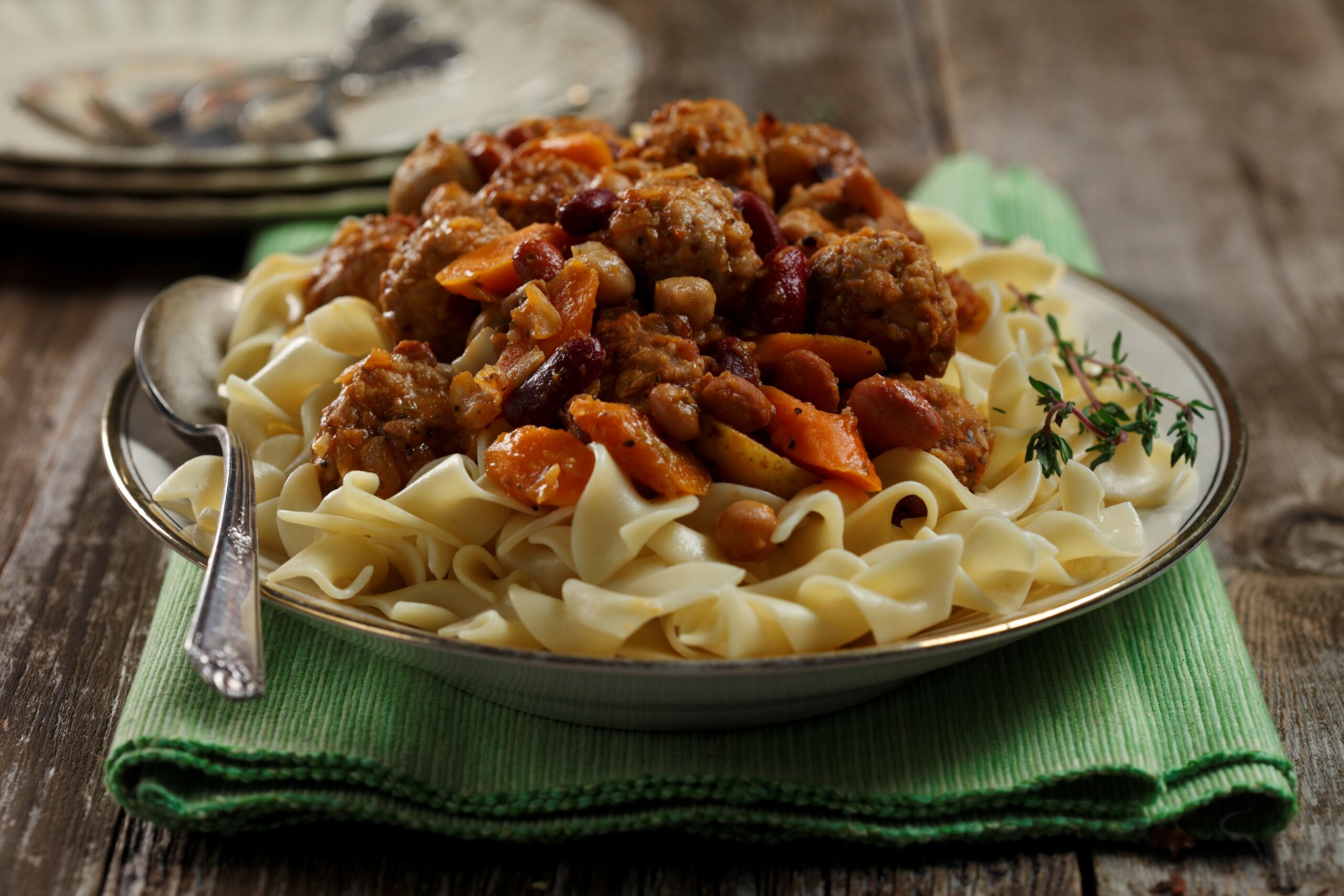 Savoury Beef & Beans in Wine Sauce